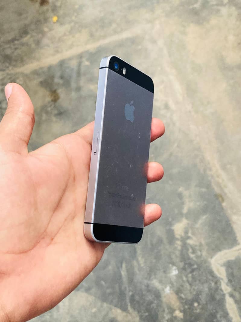 Apple iPhone 5s 0