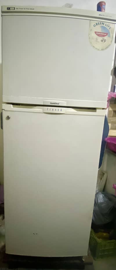 GoldStar Fresca  Refrigerator  Good Condition