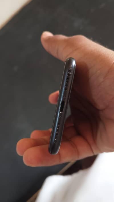 Apple iPhone SE 2020