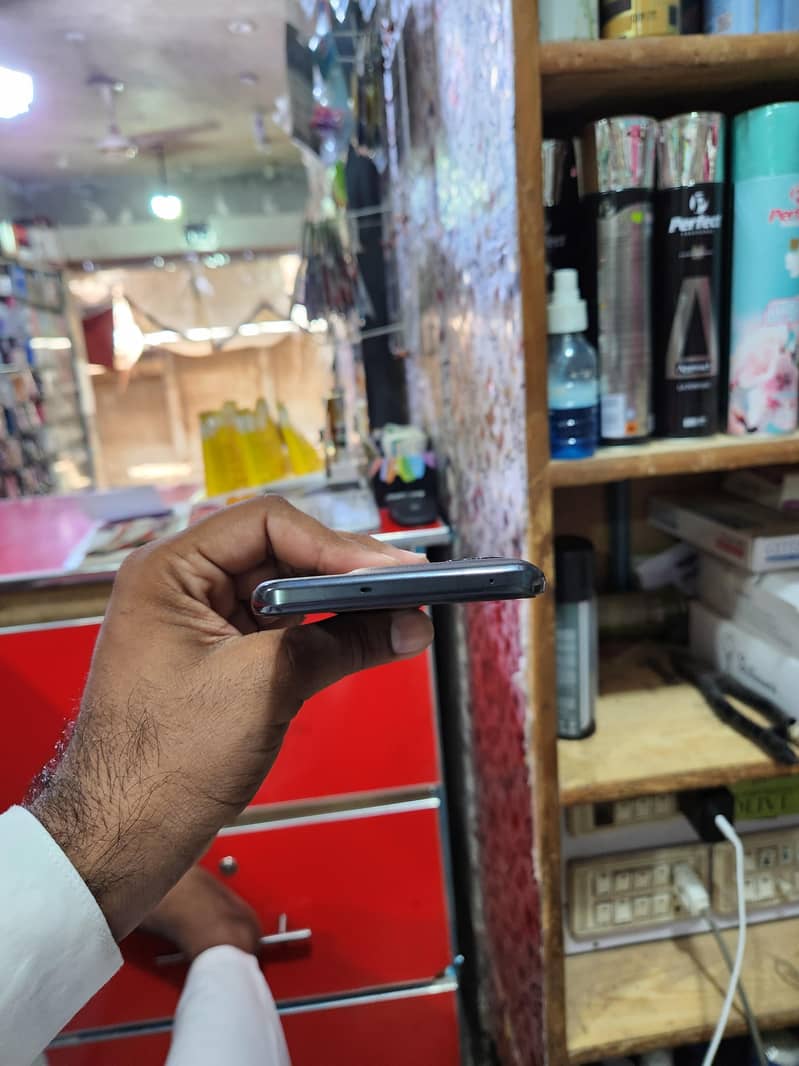 One Plus 10T 1
