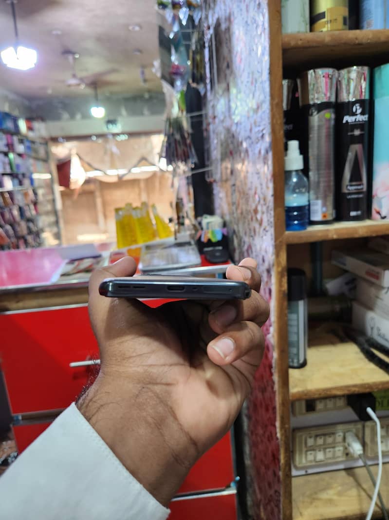One Plus 10T 5