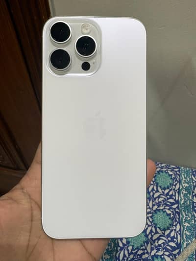Apple iPhone 16 Pro Max