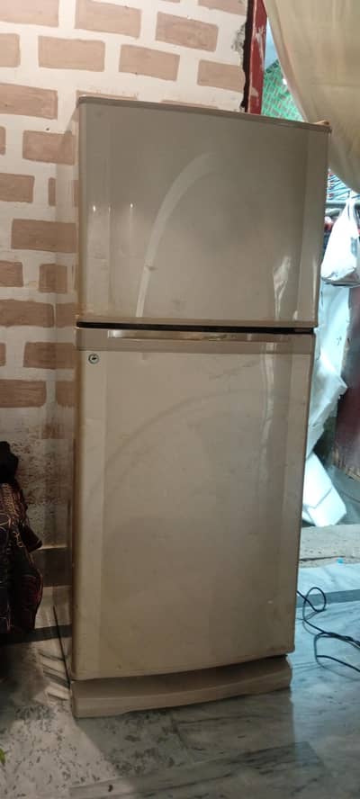 dawlance fridge condition 100 mein 80%