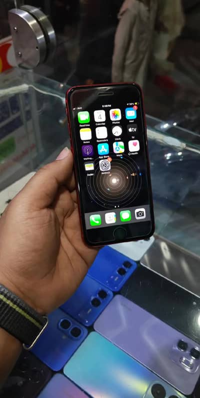 Apple iPhone SE