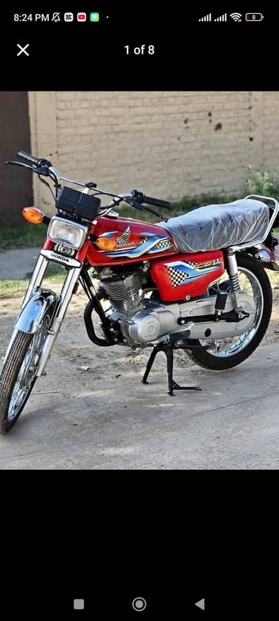 Honda 2024 number laga hova hai