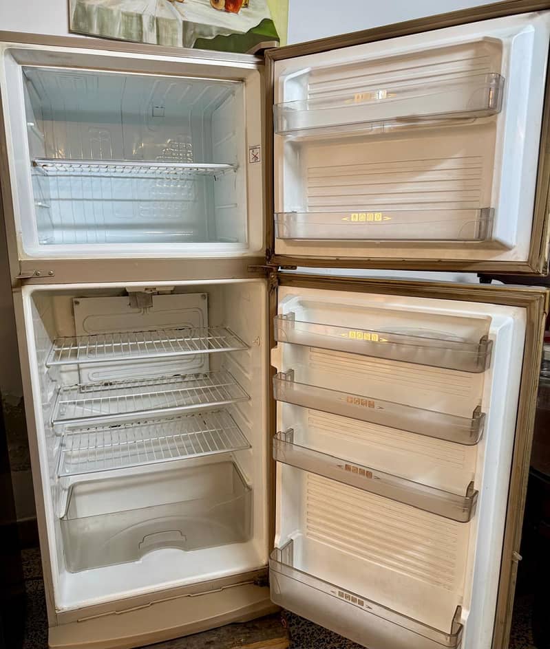 Dawlance Refrigerator 1