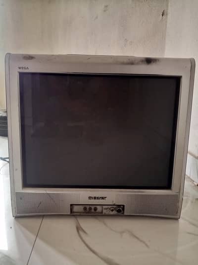 Sony WEGA CRT TV – Good Condition