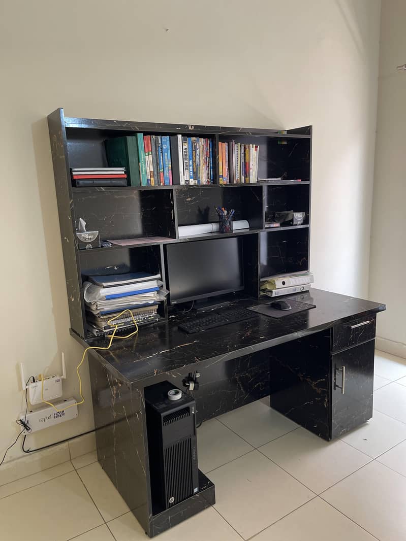 Computer/Study Table with Detachable Bookshelf – Like New 3