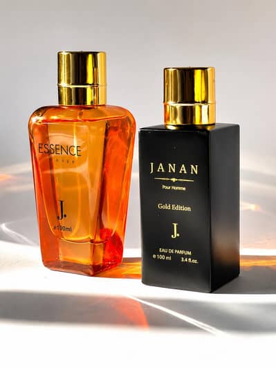 contact on WhatsApp 03241617792