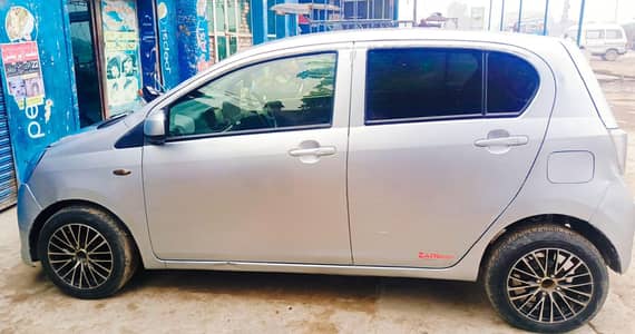 Daihatsu Mira 2012