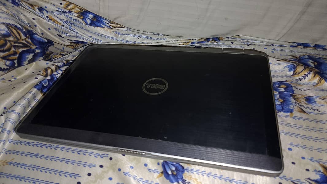 Dell laptop 0