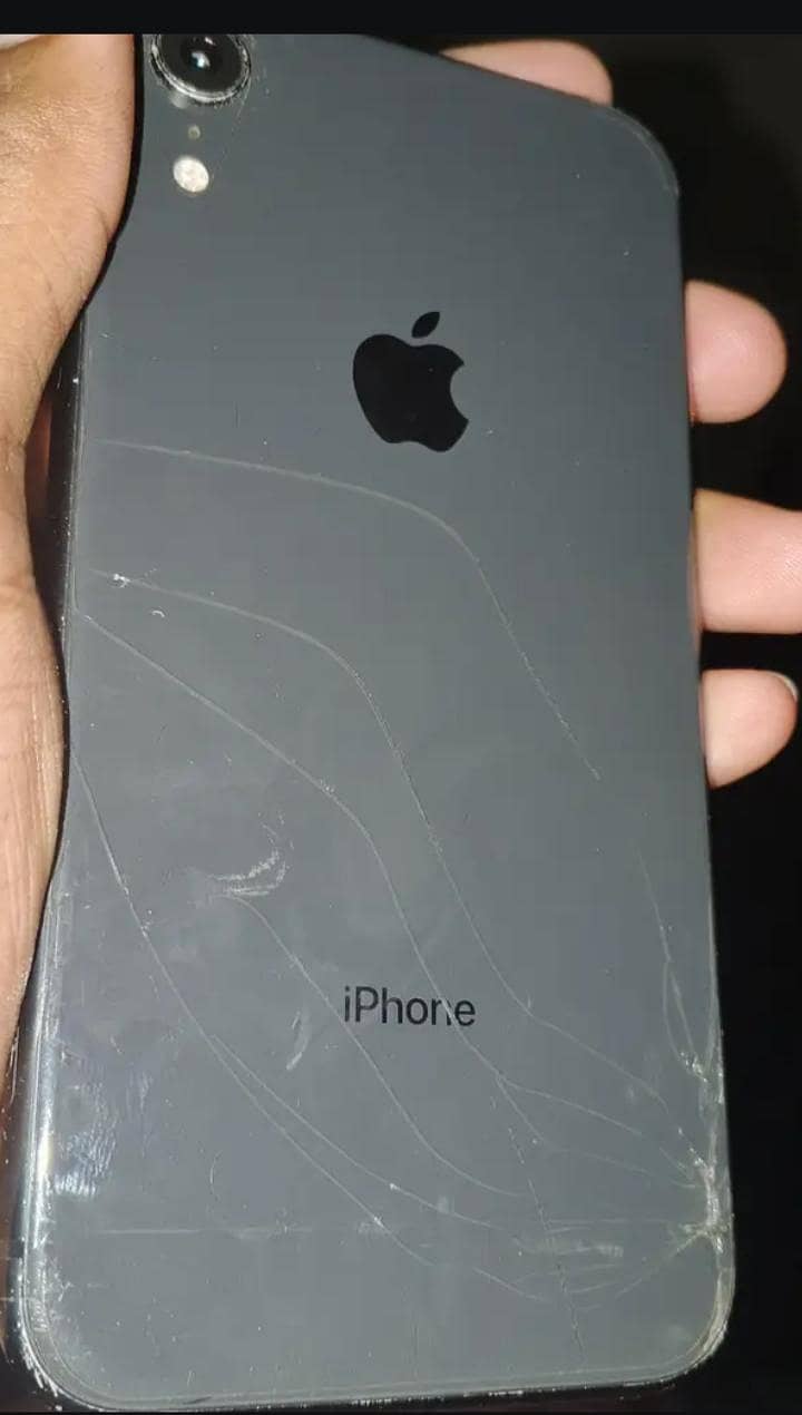 Apple iPhone XR 1