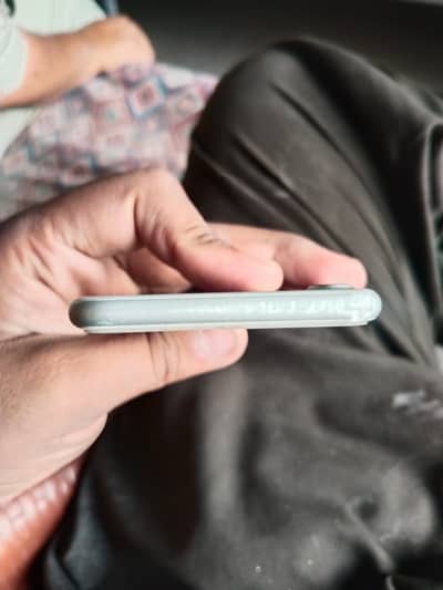 Apple iPhone 7