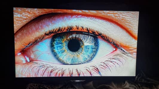new smart led tv 4k SUHD 43 inch samsung with loud speakers