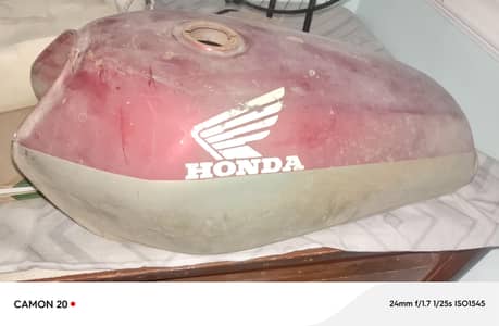 Honda 125 tanki