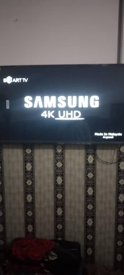 Samsung android 48 inch led look like new