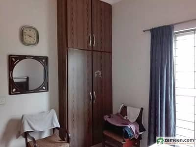 5 Marla Tiled Floor House For Rent