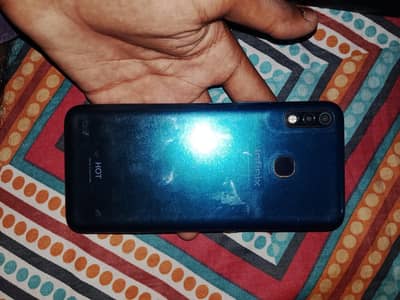Infinix Hot 8 Lite