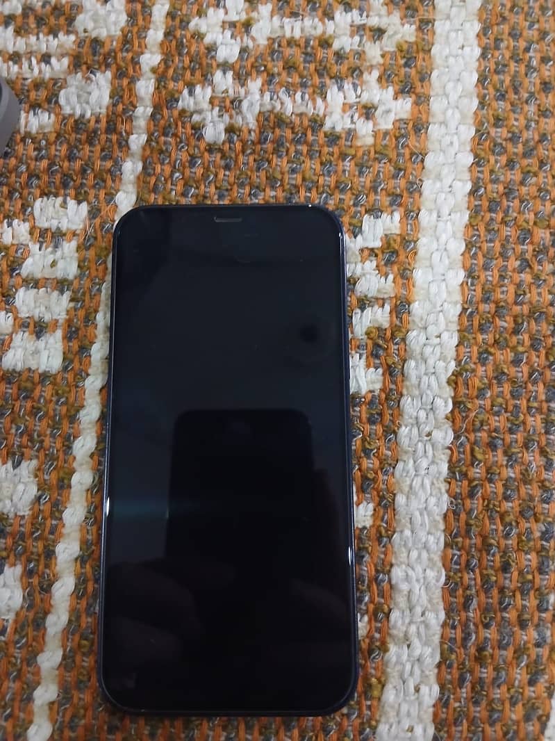 Apple iPhone 12 3