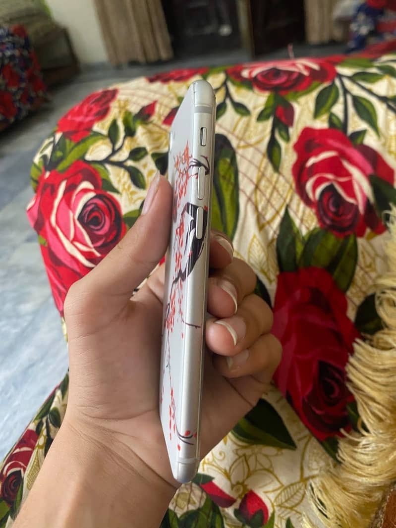 Apple iPhone 8 2