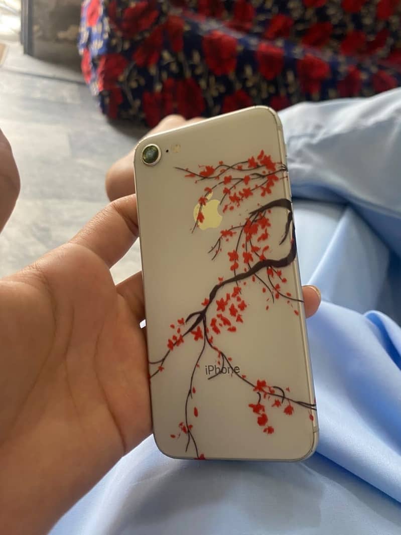 Apple iPhone 8 11