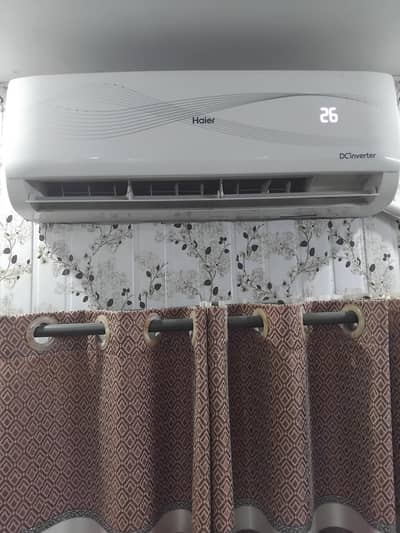 Haier DC Inverter 1 ton For sale.