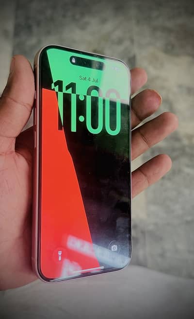 Apple iPhone 15