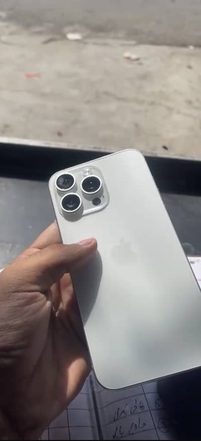 Apple iPhone 15 Pro Max