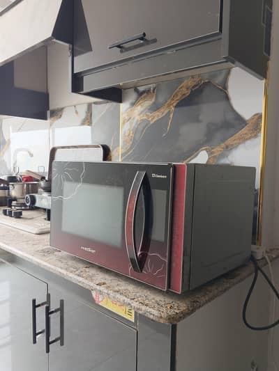 DAWLANCE MICROWAVE OVEN DW-115C