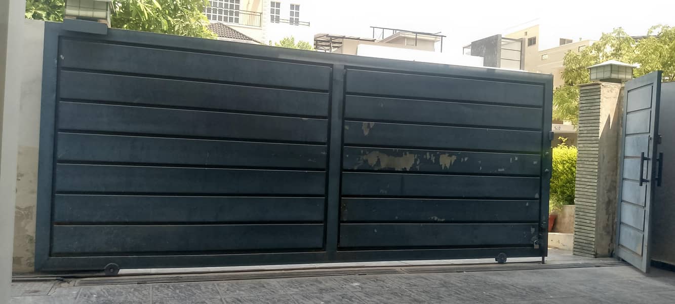 man gate 0