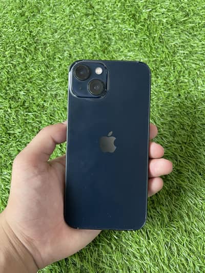 Apple iPhone 13