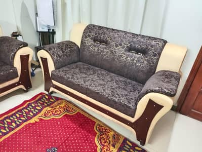 7 seator sofa new condition urgent sale