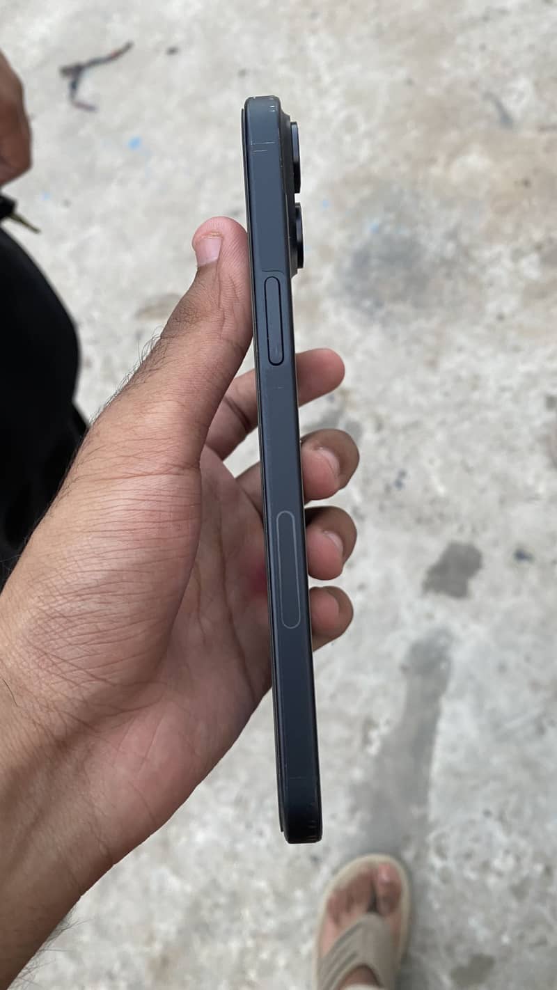 Apple iPhone 15 plus 2
