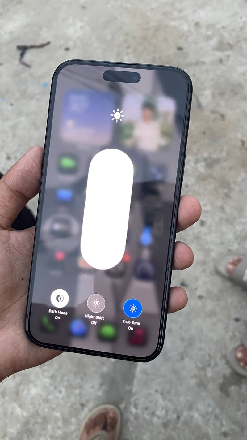 Apple iPhone 15 plus 4