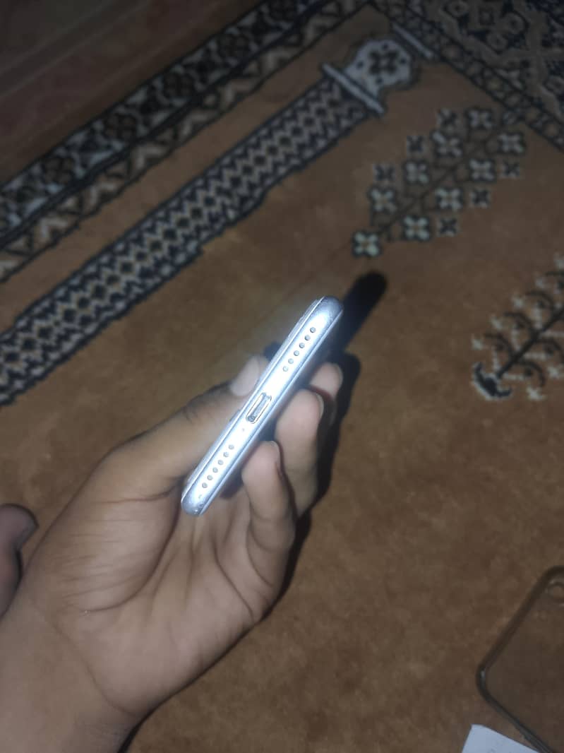 Apple iPhone 7 Plus 1