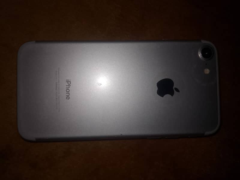 Apple iPhone 7 Plus 3