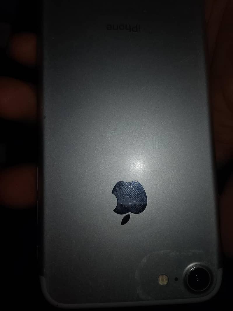 Apple iPhone 7 Plus 5