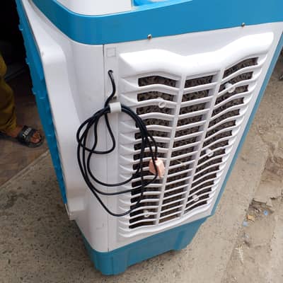 Air cooler a. c Jesi Hawa deta h majboori may sale krna par rha h