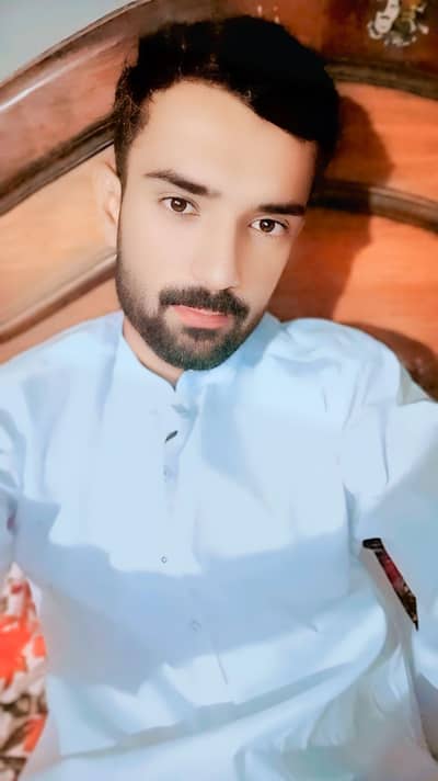 I am a Student and Wants job