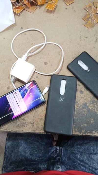 One Plus 8 8/128 10/9.5 condition