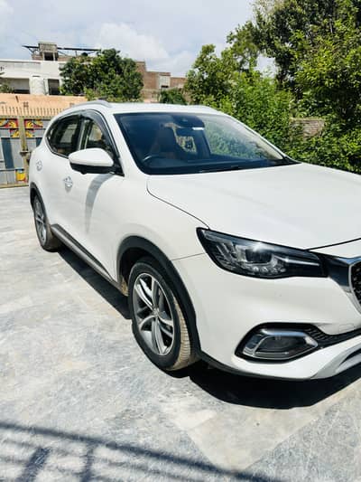 MG HS 2021