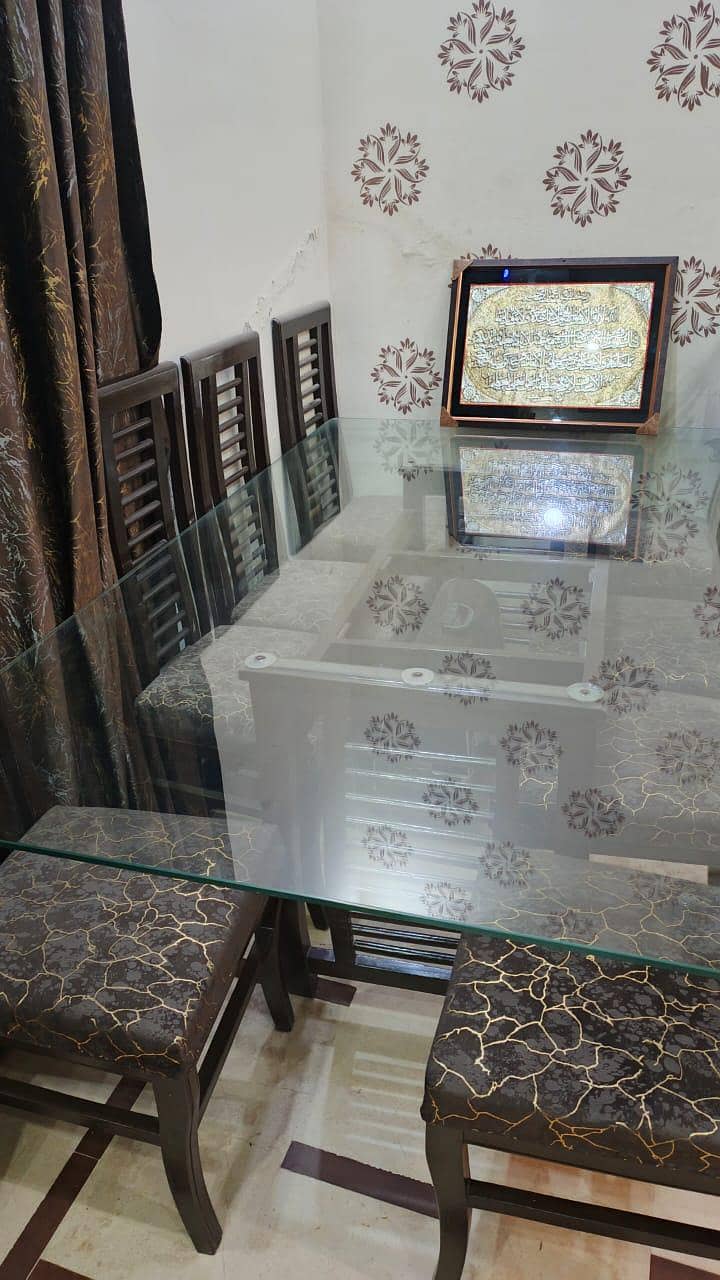 Dining table set with chairs 1
