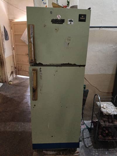 Want to Sell small Dawlence freidge