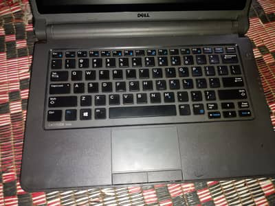Dell latitude laptop core i3 4th generation 4gb ran 320 gb hardisk