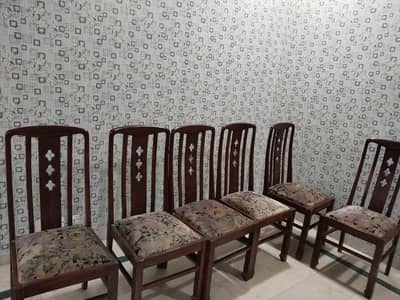 Dinning table set all okay contact 03029288724
