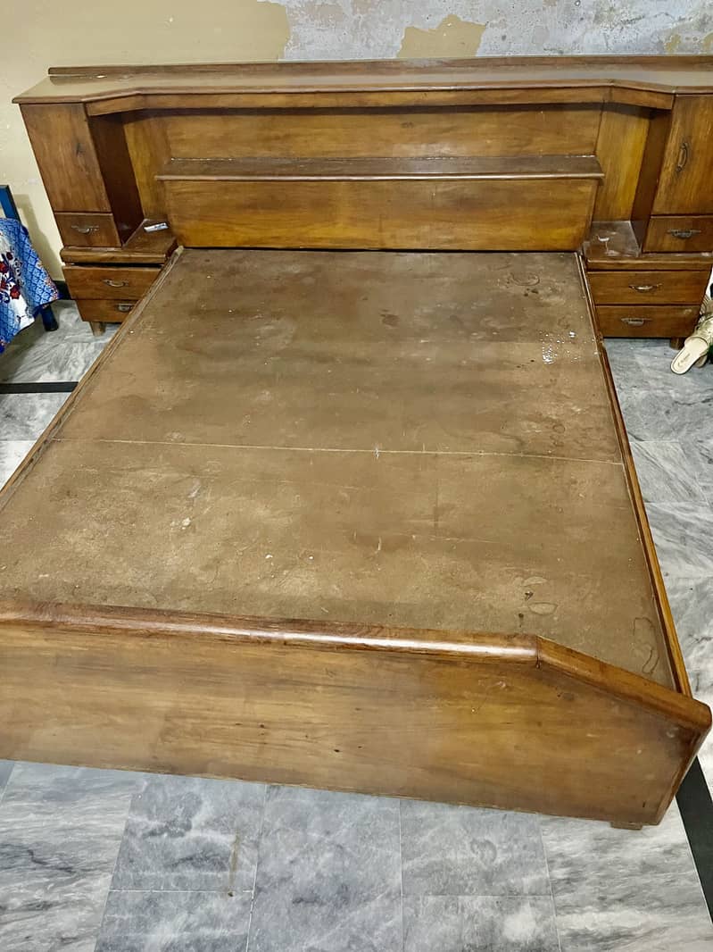 Double Bed 0