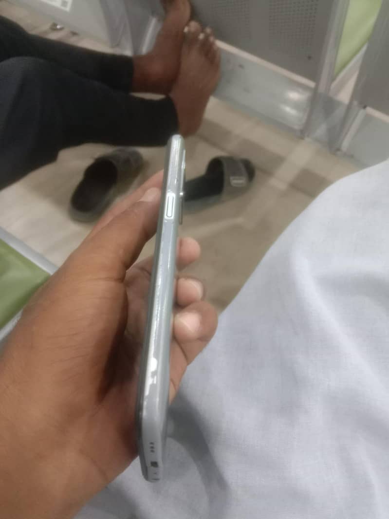 OPPO A16e 1