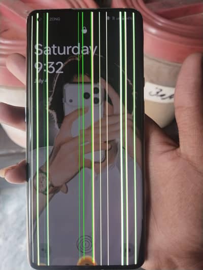 One Plus 9 Pro 5g panel ma line ha our back crack bki ok phone ha