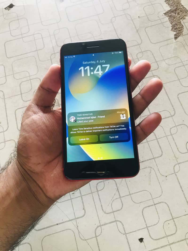 Apple iPhone 8 Plus 6