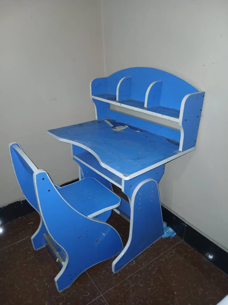 study table for child 0
